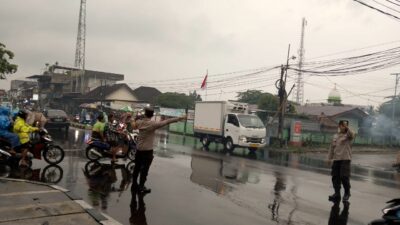 Aman & Nyaman! Polisi Kediri Kawal Ngabuburit Ramadan