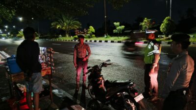 Pos Pam GMS Gerung Intensifkan Patroli Malam, Warga Lebih Aman!