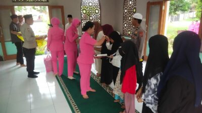 Ramadhan Berkah, Polsek Labuapi Salurkan Santunan Anak Yatim