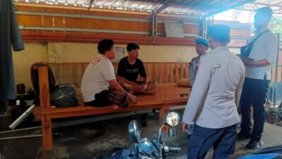 Cegah Gangguan Kamtibmas, Polsek Kediri Lakukan Patroli Humanis