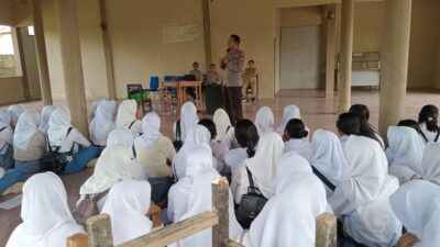 Sosialisasi Kepolisian Lindungi Generasi Muda dari Kenakalan